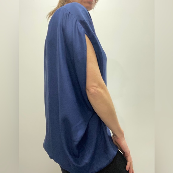 Short sleeve silk top by Vince - Picture 2 of 4
